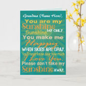 おばあちゃんパーソナライズされた、あなたは私のサンシャイングリーティング カード (黄色い花)