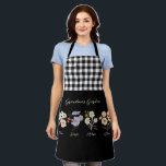 おばあちゃんフラワーガーデンカスタム4名前ヴィンテージフローラ エプロン<br><div class="desc">この祖母のガーデンフラワーとグランドキッズ名カスタムデザインは、ヴィンテージの魅力と暖かさの楽しいブレンドパーソナライズされたである。それは彼女の家に植物園の美しいを持ち込む任意の祖母の避難所に完璧な追加である。おばあちゃん素晴らしの庭の本質を捉えたヴィンテージの花イラストレーションを搭載し、お母様の日にユニーク理想的な誕生日プレゼントである。このボホインスパイアフローラデザインは、どの宇宙にも時代を超越したエレガンスのtouchを加え、居心地の良い魅力的な雰囲気を作り出している。愛でデザインされたカスタムこの商品は、愛する孫の名前を含めて個人touchを追加することができる。カスタマイズ可能な文字は、家族の絆を持つ一つの種類のギフト祝を確実に確保する。息子と娘の名前を含めると、気持ちの層が追加され、おばあちゃんの大切な記念品となる。フローラのモチーフとパーソナライズされた孫の名前は、おばあちゃんが大切にする傑作だ。この思慮深く感傷的な贈り物であなたの祖母を驚かせ、彼女の庭を見て彼女の顔が光る来のを見なさい。この思慮深く感傷的な贈り物であなたの祖母を驚かせ、彼女が美しい装飾用クッションの型枠で人生に彼女の庭を見ている彼女の顔の光を見る。</div>