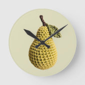 おばあちゃんモダンイエローグリーンクロチェットナシフルーツ ラウンド壁時計 (正面)