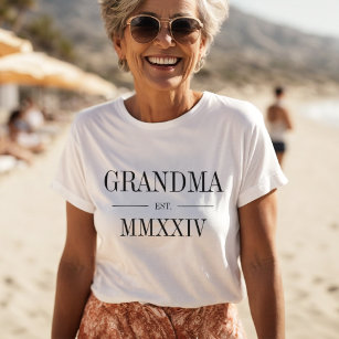 おばあちゃんローマ数字年制定 Tシャツ