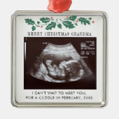 おばあちゃん休日の妊娠の発表 メタルオーナメント (正面)