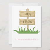 おばあちゃん初誕生日かわいいピンクのフクロウの写真 カード (裏面)