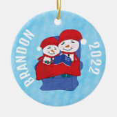 おばあちゃん孫の隠れ雪だるまクリスマス セラミックオーナメント (正面)
