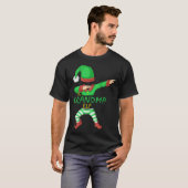 おばあちゃん小妖精や小人のヒラメ馬 Tシャツ (正面フル)