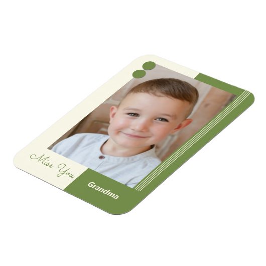 おばあちゃん恋しく思の写真のクリームと緑 マグネット (左側)