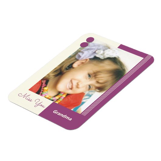 おばあちゃん恋しく思写真のクリームと紫 マグネット (左側)