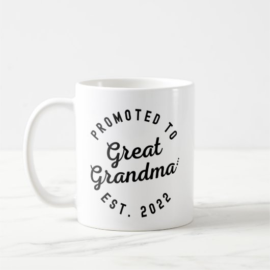 おばあちゃん素晴らしエストに昇格。2022おば素晴らしあちゃん コーヒーマグカップ (左)