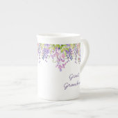 おばあちゃん素晴らし – 紫の水彩藤の花 ボーンチャイナマグカップ (正面右)