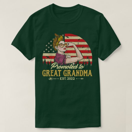 おばあちゃん素晴らしEst 2022女性初ティムに昇格 Tシャツ (デザイン正面)