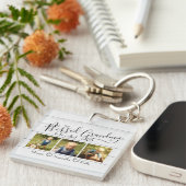 おばあちゃん賛美三写真と呼ばれる  キーホルダー (正面右)