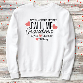 おばあちゃん赤いハート&孫の名前 スウェットシャツ