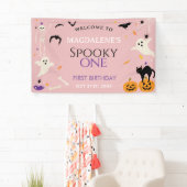 おばけちゃん1歳ハロウィンバースデー おめでとう ピンク 横断幕 (インサイチュ)