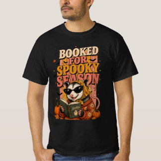 おばけの季節に予約済み かわいいポッサムの読書 Tシャツ