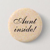 おばさん中！ 缶バッジ (正面)