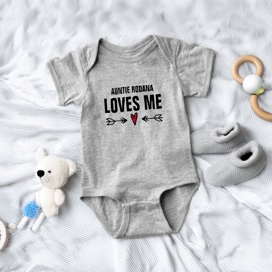 おばさん名前は私を愛してる ベビーボディスーツ