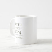 おばさん歴○年、最高の章が始まる コーヒーマグカップ (正面左)