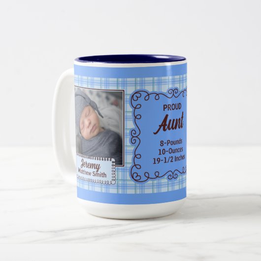 おばさん誇りを持ったの少年の青い格子模様とベビー写真 ツートーンマグカップ (正面左)