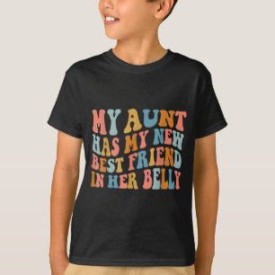 おばちゃんのお腹に新しい友達がいるよ 面白いママC Tシャツ