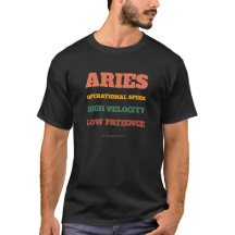おひつじ座オペレーションスペックリトロタイポTシャツ