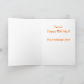 おびえた漫画猫おもしろいハッピーバースデーテンプレート カード (内部)