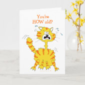 おびえた漫画猫おもしろいハッピーバースデーテンプレート カード (黄色い花)