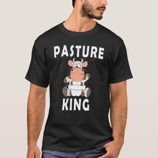 おむつをした牧場の王様の子牛 Tシャツ (正面)
