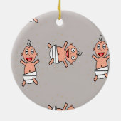 おむつグレーの幸せなベビー セラミックオーナメント (裏面)