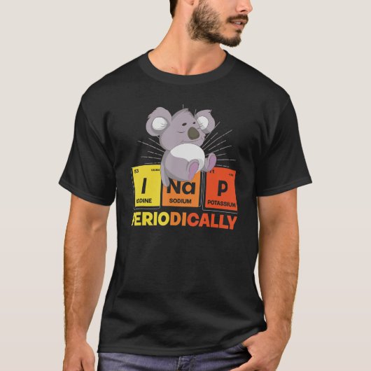おむつ周期表眠る可愛い動物おもしろい Tシャツ (正面)