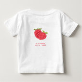 おめでとういちごデュオ | お名前入りバースデー ベビーTシャツ (裏面)