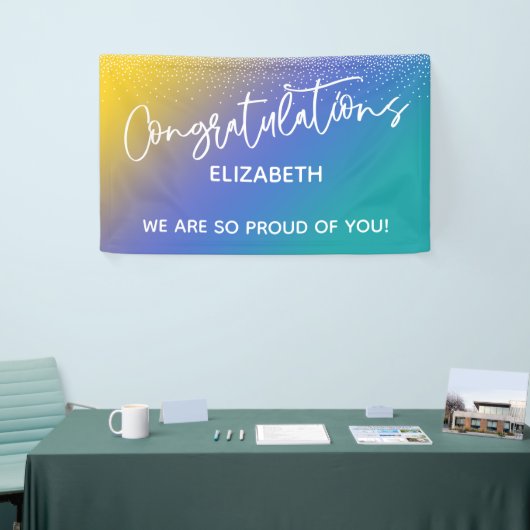 おめでとうございますイエローブルー&ティール（緑がかった色） グラデーション 横断幕 (トレードショー)