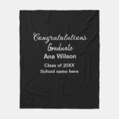 おめでとうございます大学院add name class school フリースブランケット (正面)