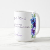 おめでとうございます愛は痛いがコーヒーは紫を癒す コーヒーマグカップ (正面右)