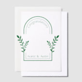 おめでとうございます新郎新婦アーチ ベラム紙招待状 (オフセット)