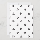 おめでとうございます白黒の幾何学的パターン 案内状 (裏面)