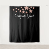 おめでとうございます 卒業生 ローズゴールド グリッター スターズ ブラックテープ タペストリー (正面)
