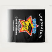 おめでとうすごいのグリッド編集可能文字と背景 タペストリー (正面(横))