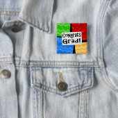 おめでとうの卒業生の陽気で多彩な卒業パーティー 缶バッジ (インサイチュ)