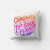おめでとうの最初の単独飛行 クッション (正面)