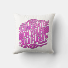 おめでとうの最初の単独飛行 クッション