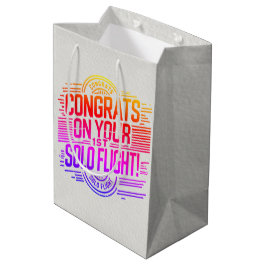 おめでとうの最初の単独飛行 ミディアムペーパーバッグ