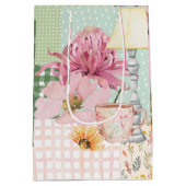 おめでとうカスタムパステルスクラップブックの背景 ミディアムペーパーバッグ (裏面)