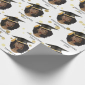 おめでとうグラード!黒い女性と卒業キャップ ラッピングペーパー (角)