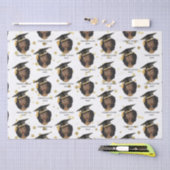 おめでとうグラード！黒い女性と卒業キャップ 薄葉紙 (クラフト)