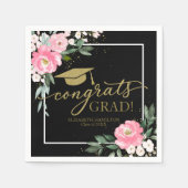 おめでとうズグラッドホットピンクフローラ卒業ブラック スタンダードカクテルナプキン (正面)
