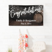 おめでとうタイポグラフィ、木製バレル&ライト 横断幕 (インサイチュ)