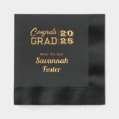 おめでとうパーソナライズされたグラッドブラック金ゴールド卒業 箔ナプキン (正面)