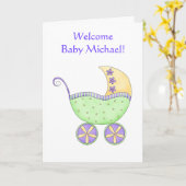 おめでとうベビー名パーソナライズされたグリーン乳母車 カード (黄色い花)