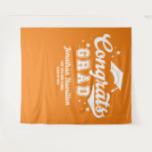 おめでとう卒業生 オレンジ 卒業パーティー 背景 タペストリー (正面(横))