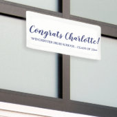 おめでとう白海軍カスタムスクリプト名卒業 横断幕 (ビルの外側)