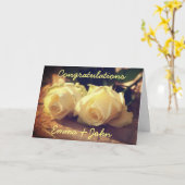 おめでとう結婚バラパーソナライズされた カード (黄色い花)